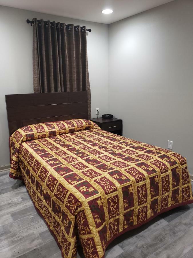 Motel Budget & 2*