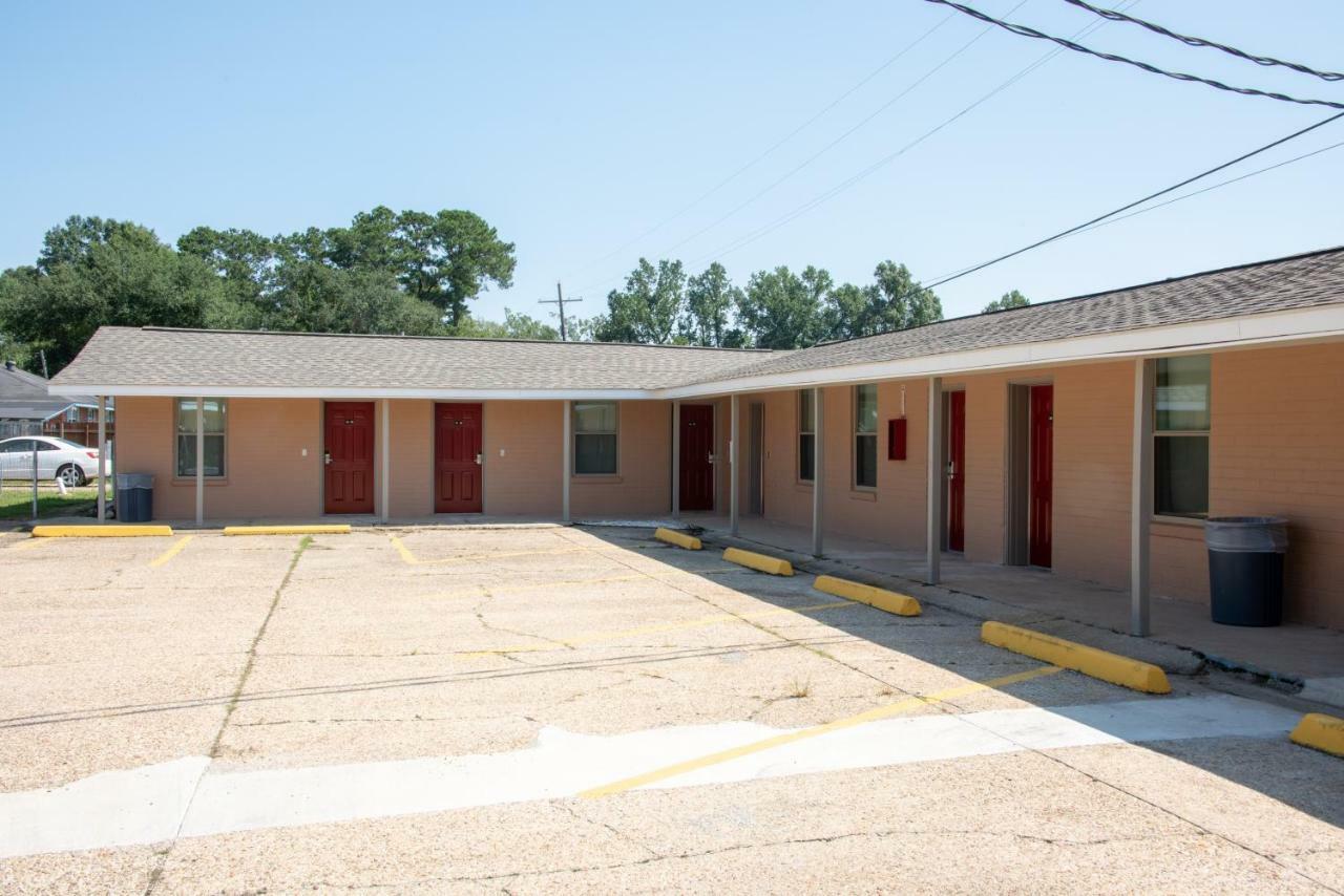 Budget & Motel